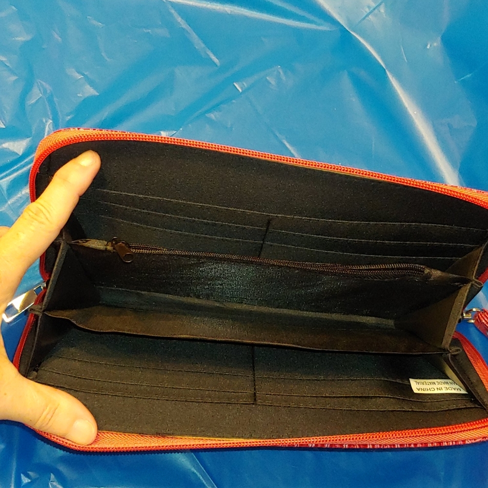 Wristlet - Picture 3 of 10